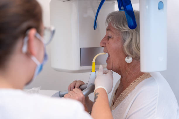 Best Broken or Cracked Tooth Emergency Dentist in Thousand Palms, CA
